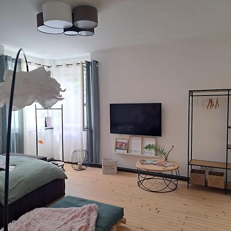 Apartment Wildflower In Privatvilla Im Herzen Merans Exteriér fotografie